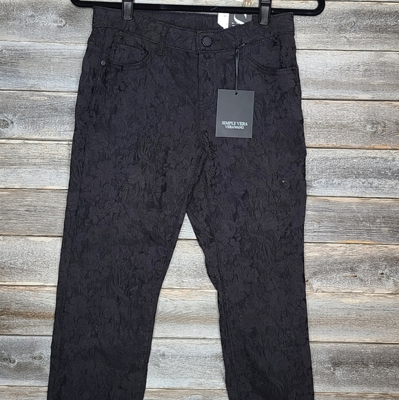 Simply Vera Vera Wang Mid Rise Capris - Picture 1 of 4